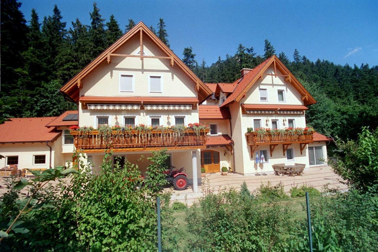 Haus Lenz Ferienwohnungen - Fam Ostermann Puchberg am Schneeberg Ngoại thất bức ảnh