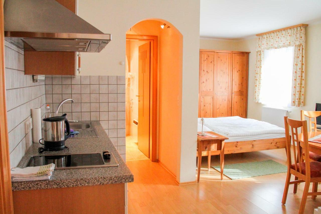 Haus Lenz Ferienwohnungen - Fam Ostermann Puchberg am Schneeberg Ngoại thất bức ảnh