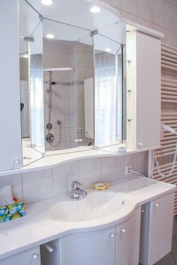 Haus Lenz Ferienwohnungen - Fam Ostermann Puchberg am Schneeberg Ngoại thất bức ảnh
