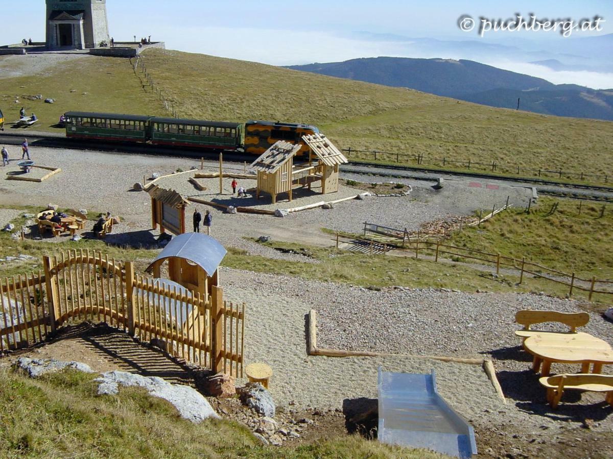 Haus Lenz Ferienwohnungen - Fam Ostermann Puchberg am Schneeberg Ngoại thất bức ảnh